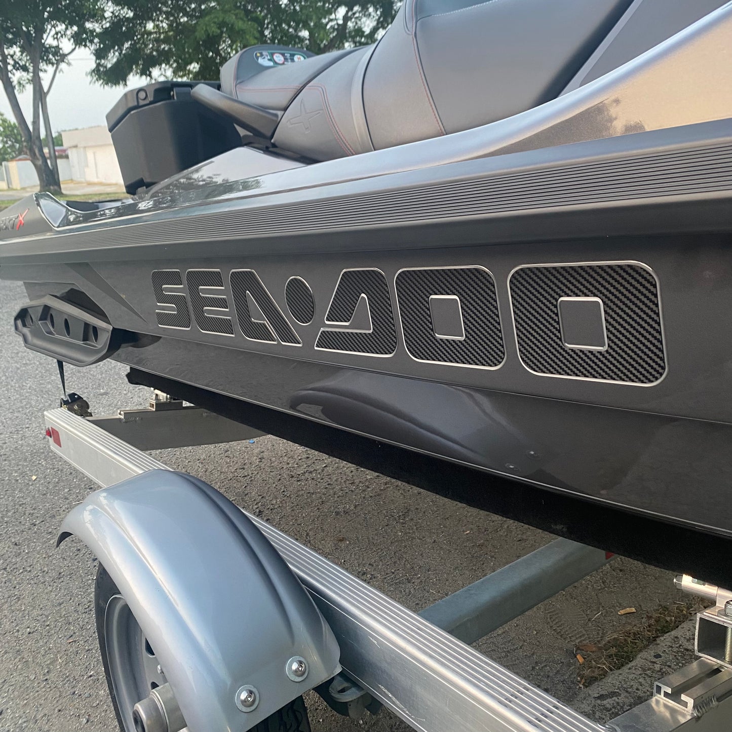 SEA DOO for the bottom of the sides Gel Graphics (2 Pieces) (31"x 3" aprox.)