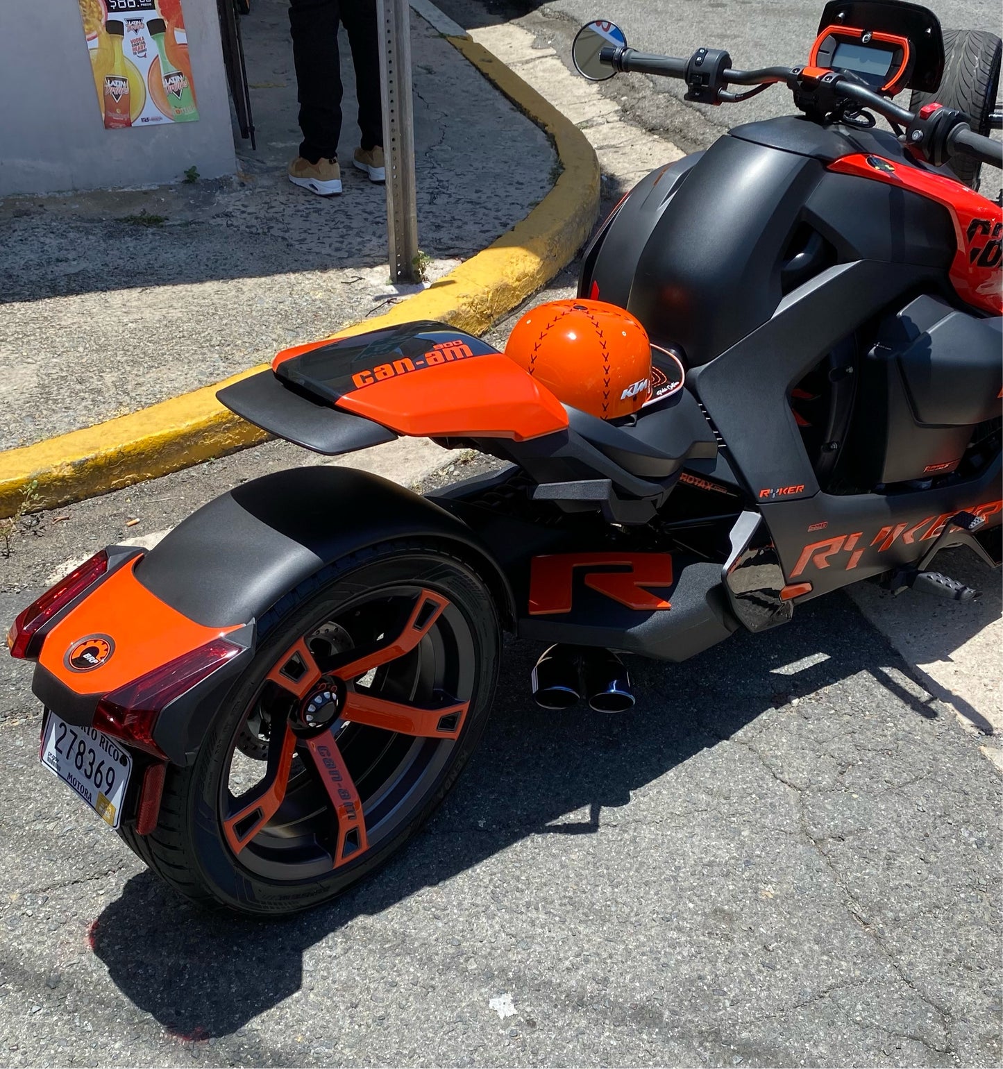 R 600 or 900 Gel Sticker for CAN-AM Ryker
