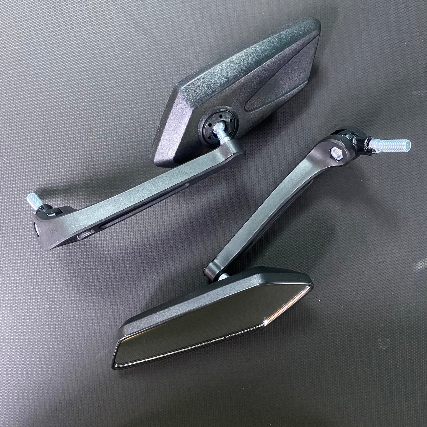 Rearview Retrovisors for Bikes and Motorcycles